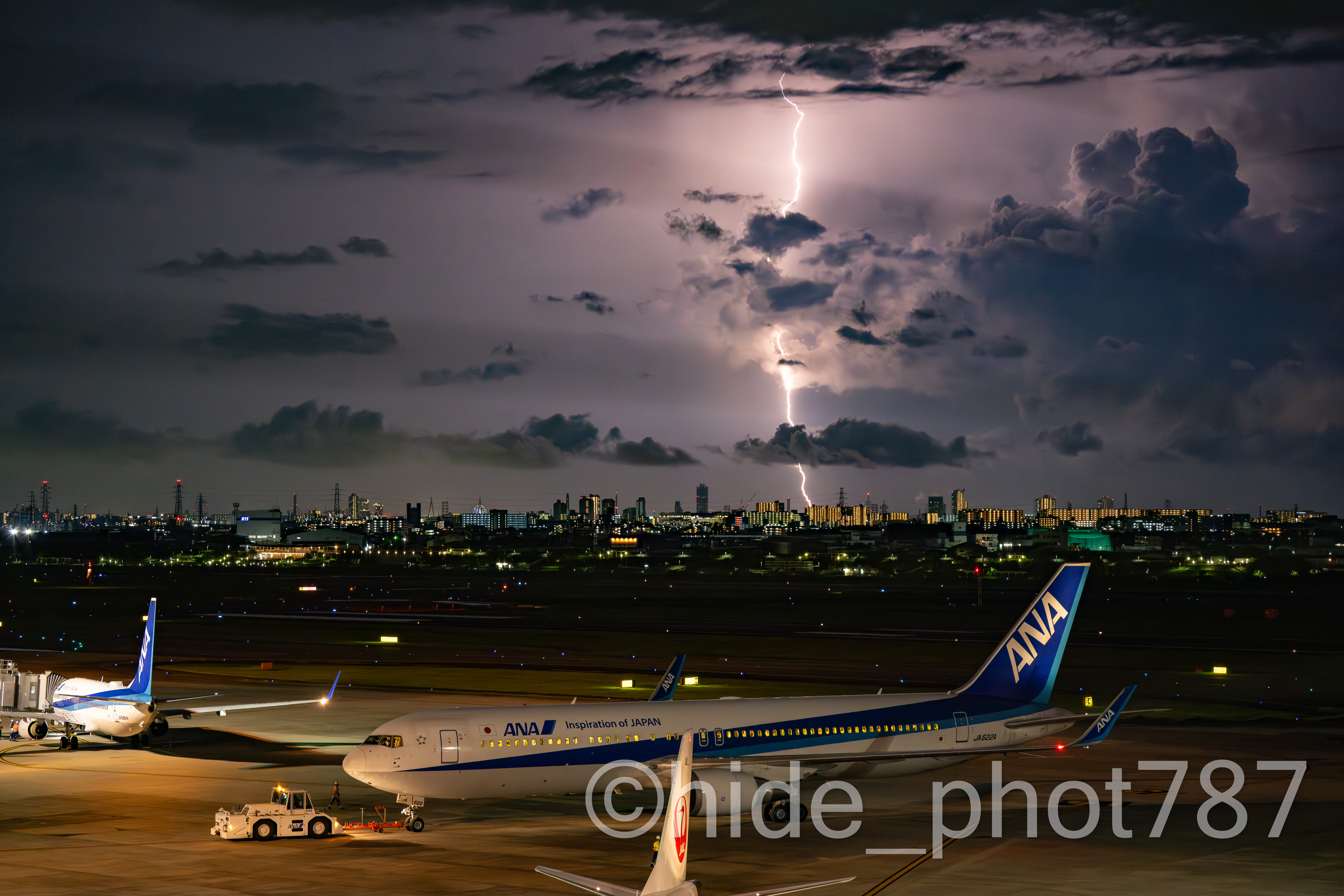 【TEST】雷のITMとANA B767-300ER JA622A